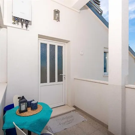 Apartamento With Pool By Aneo Travel