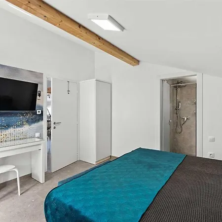 Apartamento With Pool By Aneo Travel *