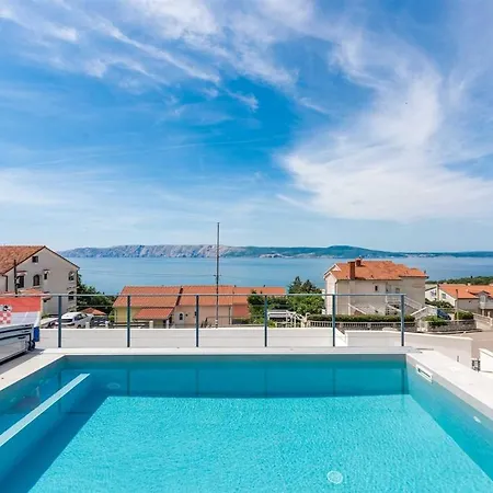With Pool By Aneo Travel * Novi Vinodolski