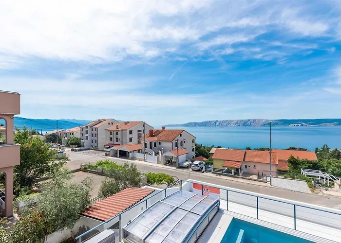 Apartman With Pool By Aneo Travel Novi Vinodolski